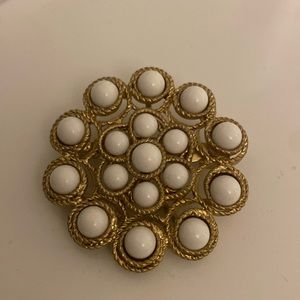 Stella and Dot brooch